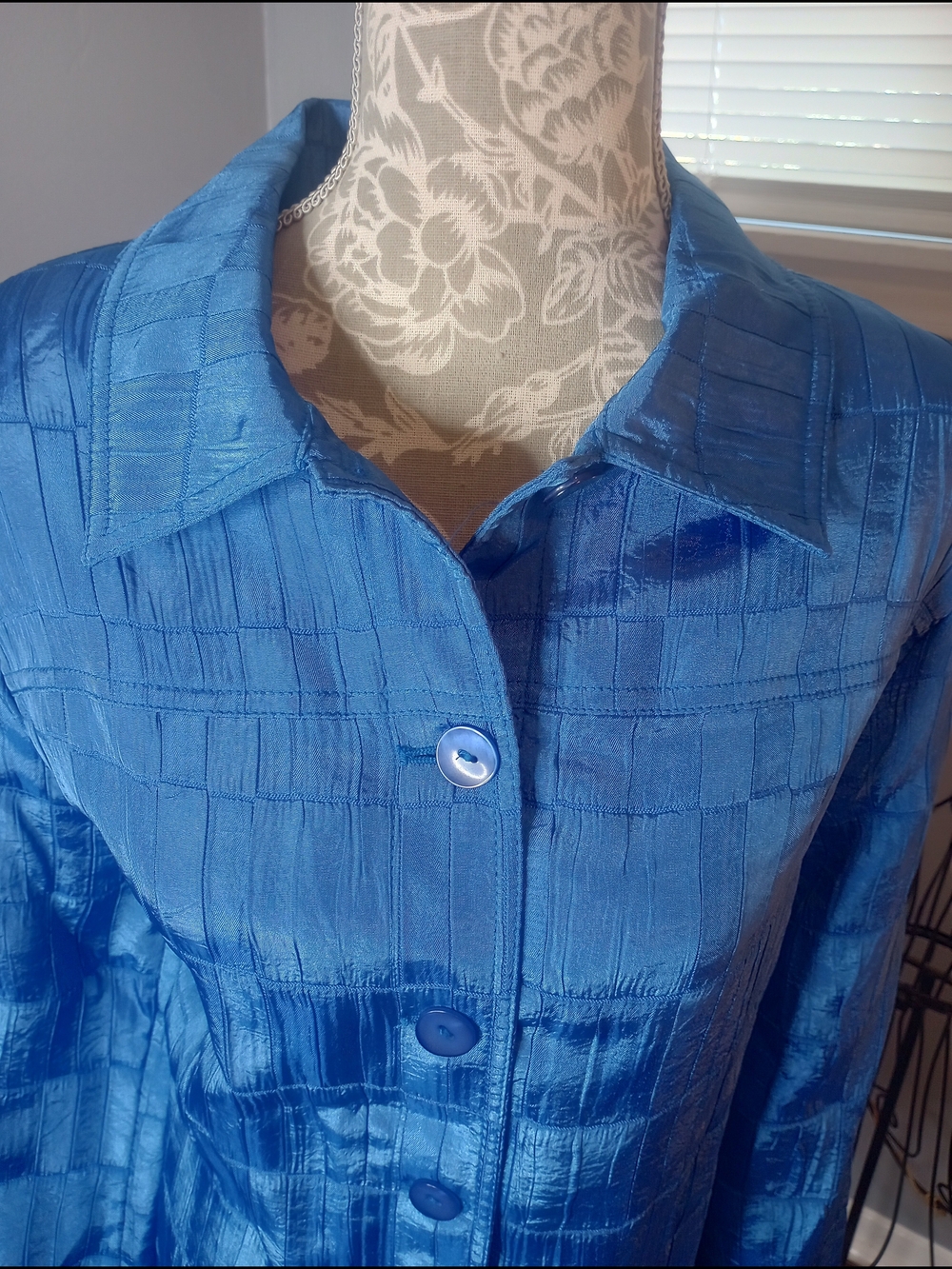 TanJay Blue Textured Button-Front Women's Shirt Jacket - Picture 4 of 6
